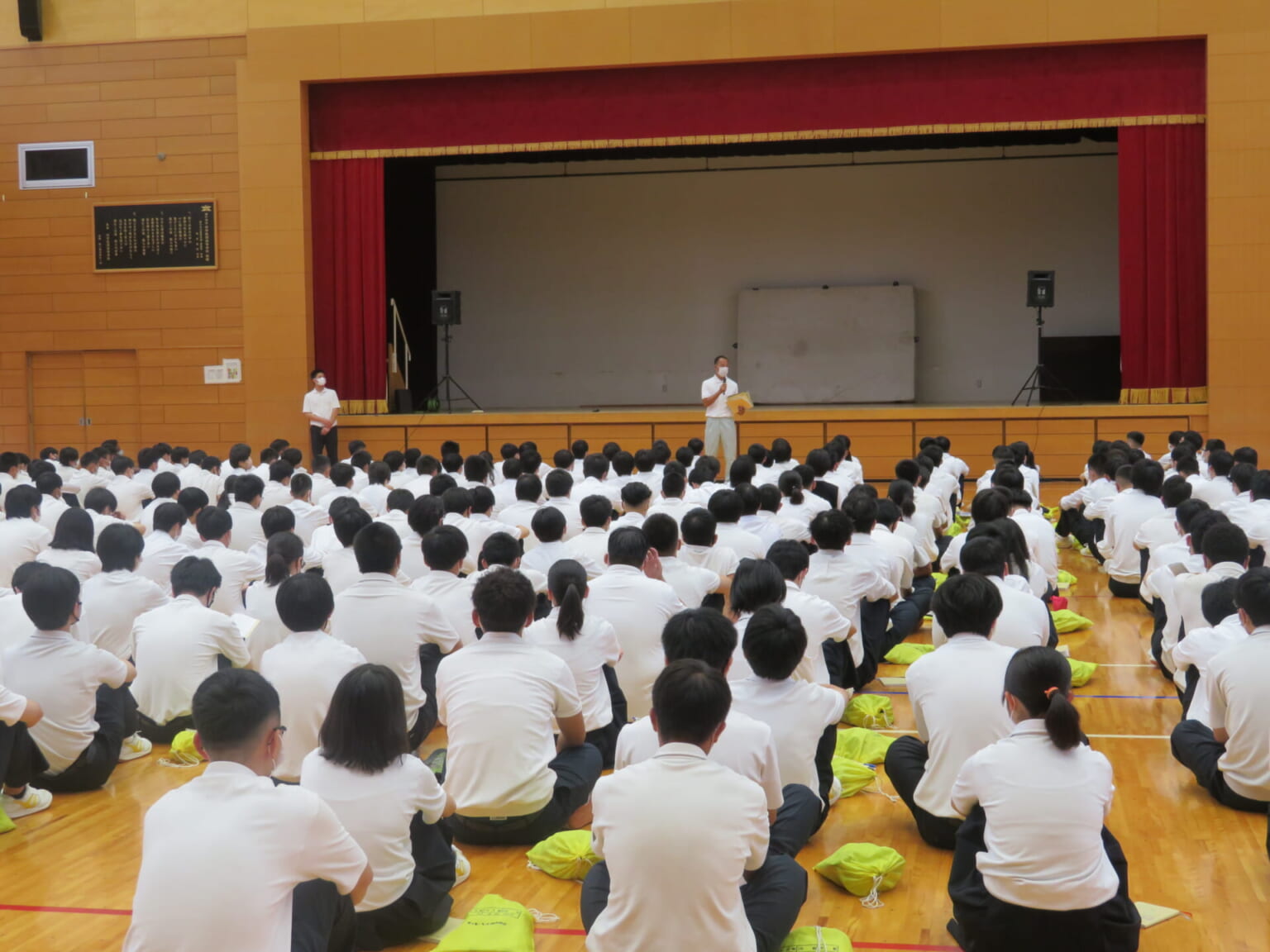 【3学年】学年集会 – 神戸市立科学技術高等学校